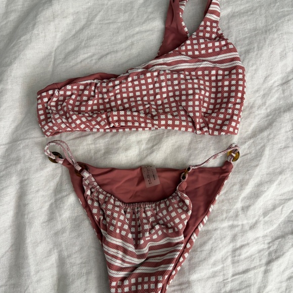 Fella Bikini - Picture 3 of 4